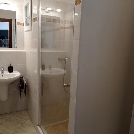 Amazing Flat In Old Town With Large Balcony Διαμέρισμα Μπρατισλάβα